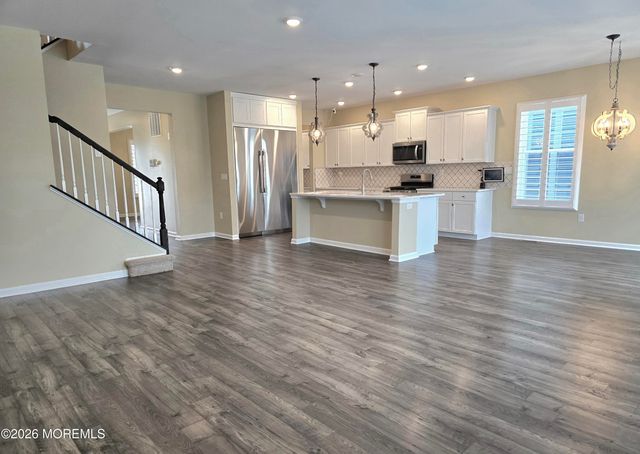86 Bennet Lane, Manahawkin, NJ 08050