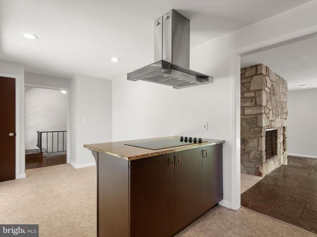 12 WOODLAND CIR, Downingtown, PA 19335