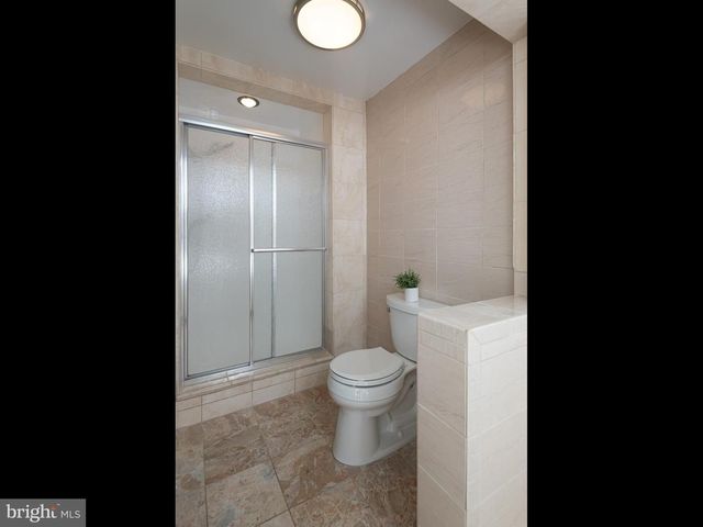 12 WOODLAND CIR, Downingtown, PA 19335