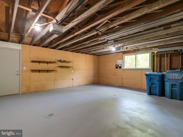 12 WOODLAND CIR, Downingtown, PA 19335