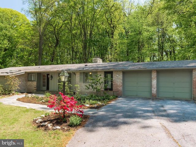 12 WOODLAND CIR, Downingtown, PA 19335