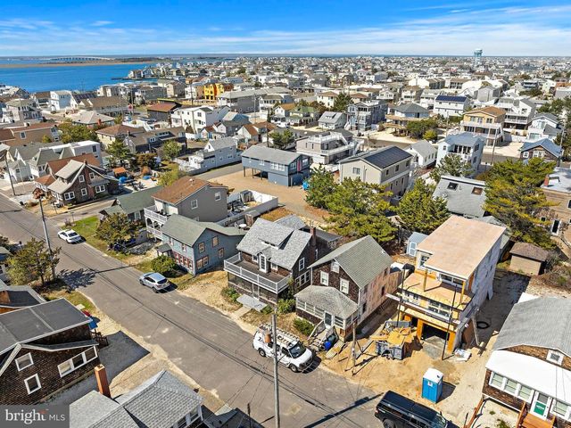 123 E 27 ST, Ship Bottom, NJ 08008