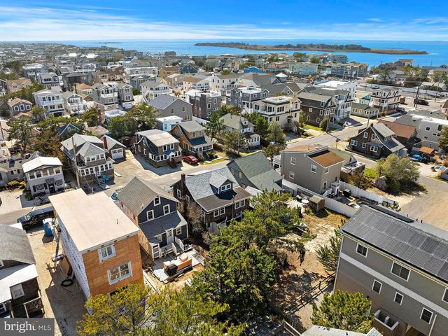123 E 27 ST, Ship Bottom, NJ 08008