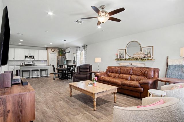 1302 Truckee River Drive, Rosharon, TX 77583