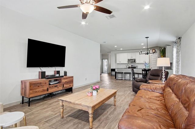 1302 Truckee River Drive, Rosharon, TX 77583