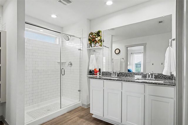 1302 Truckee River Drive, Rosharon, TX 77583