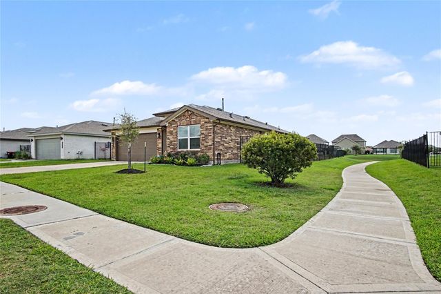 1302 Truckee River Drive, Rosharon, TX 77583