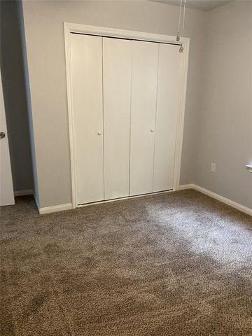 717 6th Avenue N, Texas City, TX 77590