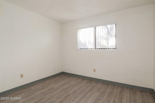 1518 E Hedrick Dr Apt D, Tucson, AZ 85719