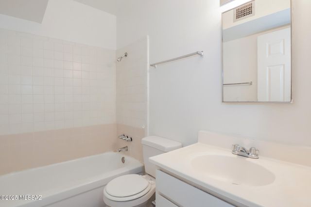 1518 E Hedrick Dr Apt D, Tucson, AZ 85719