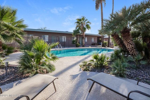 1518 E Hedrick Dr Apt D, Tucson, AZ 85719