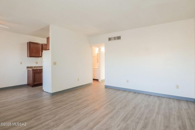 1518 E Hedrick Dr Apt D, Tucson, AZ 85719