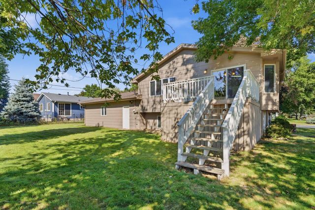 1198 Harrison Street S, Shakopee, MN 55379