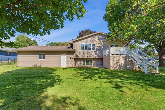 1198 Harrison Street S, Shakopee, MN 55379