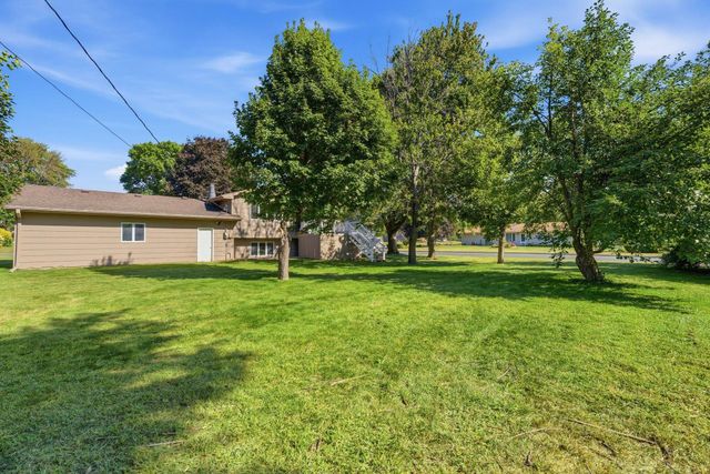 1198 Harrison Street S, Shakopee, MN 55379
