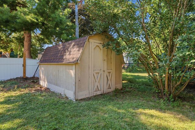 1198 Harrison Street S, Shakopee, MN 55379