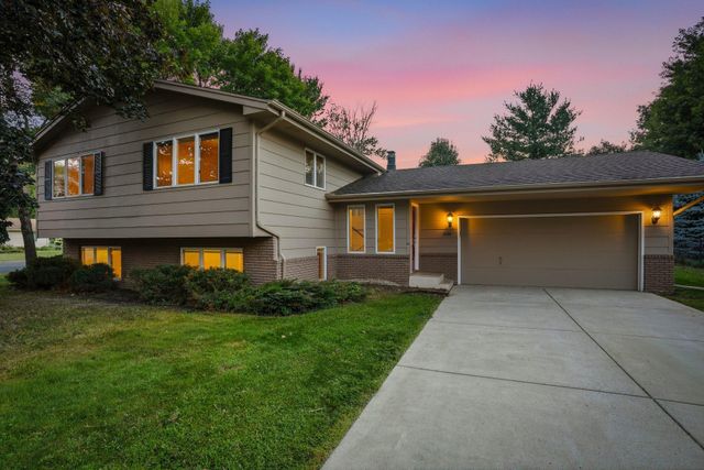 1198 Harrison Street S, Shakopee, MN 55379