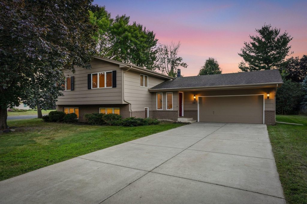 1198 Harrison Street S, Shakopee, MN 55379 — exterior