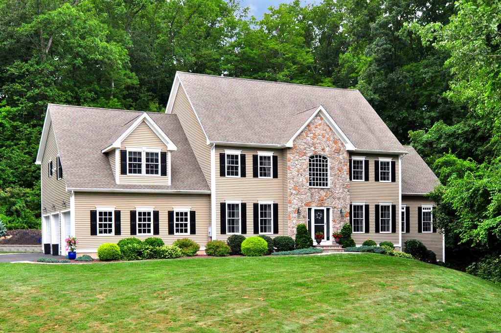 53 Castlerock Lane, Bolton, CT 06043
