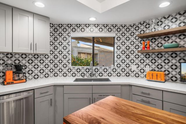 3155 E Ramon Road 904, Palm Springs, CA 92264