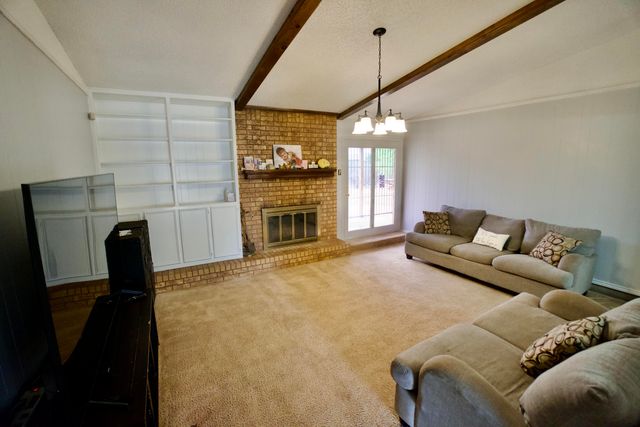 402 Ironton Avenue, Lubbock, TX 79416