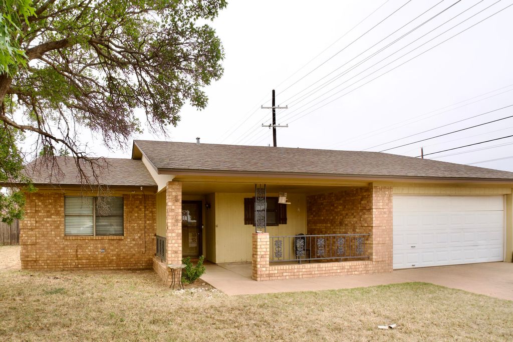 402 Ironton Avenue, Lubbock, TX 79416