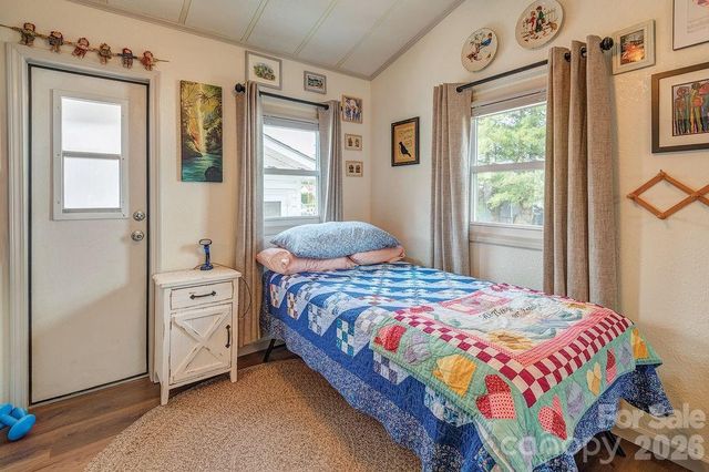 20 Strollers Lane, Waynesville, NC 28785