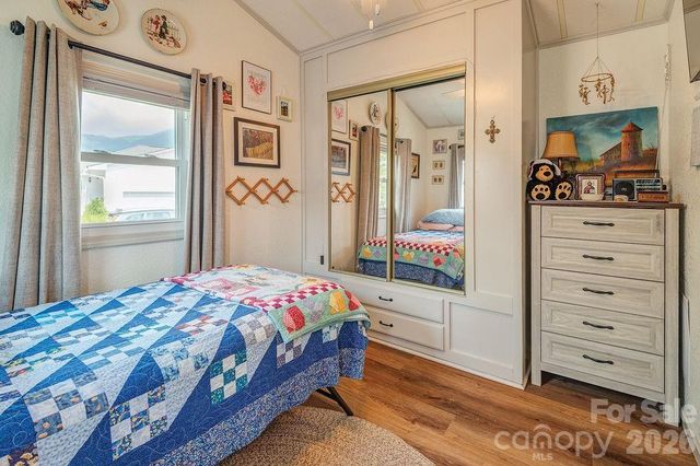 20 Strollers Lane, Waynesville, NC 28785