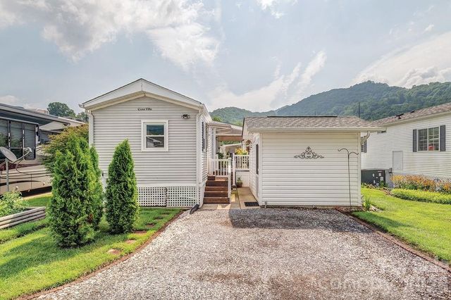 20 Strollers Lane, Waynesville, NC 28785