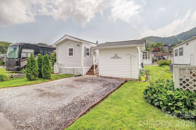 20 Strollers Lane, Waynesville, NC 28785