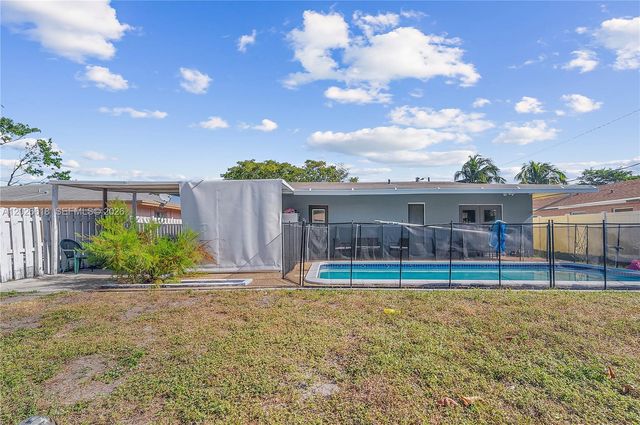 1831 NW 1st Ter, Pompano Beach, FL 33060
