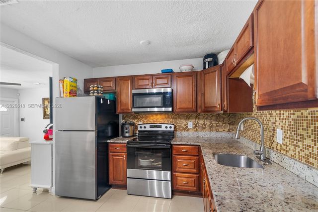1831 NW 1st Ter, Pompano Beach, FL 33060