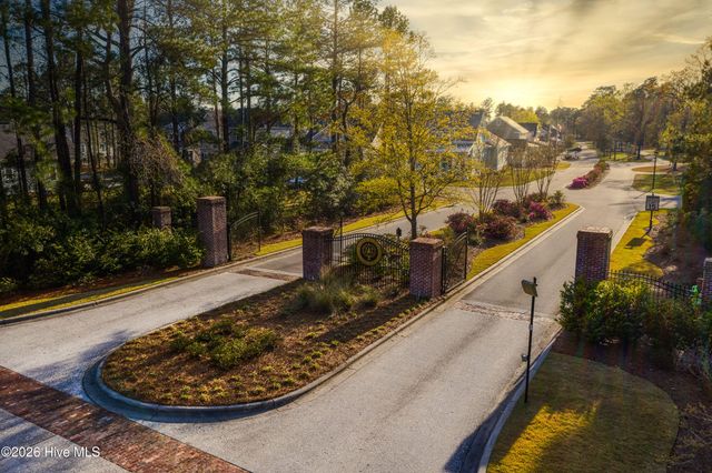 410 Old Forest Drive, Castle Hayne, NC 28429
