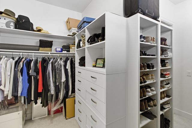 3327 Wolf Ridge Drive, Dublin, OH 43017