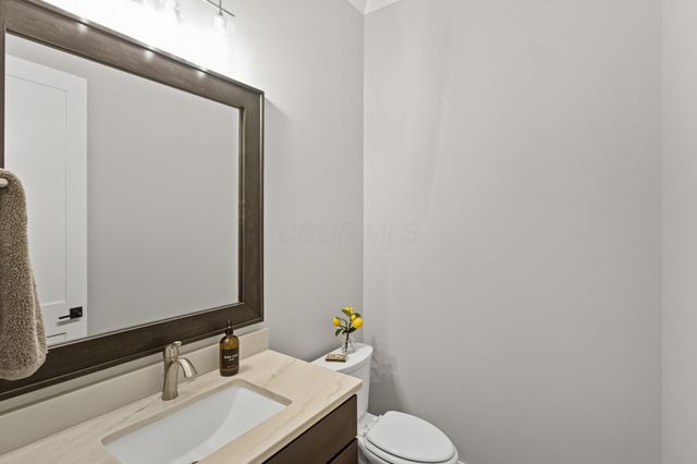 3327 Wolf Ridge Drive, Dublin, OH 43017