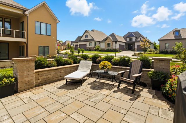 3327 Wolf Ridge Drive, Dublin, OH 43017