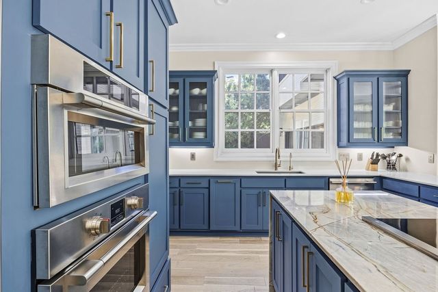 17632 Harbord Oaks Circle, Dallas, TX 75252