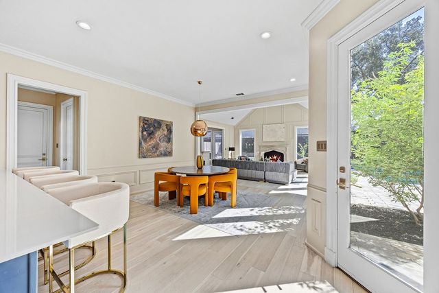 17632 Harbord Oaks Circle, Dallas, TX 75252