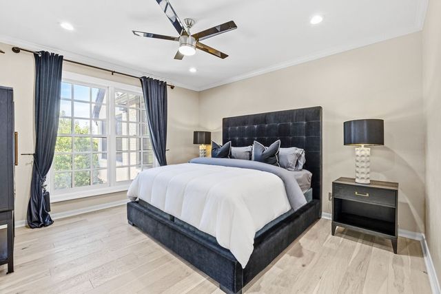 17632 Harbord Oaks Circle, Dallas, TX 75252