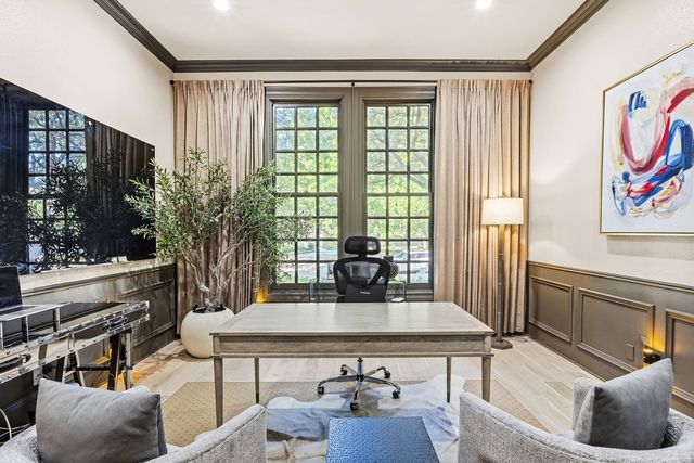 17632 Harbord Oaks Circle, Dallas, TX 75252