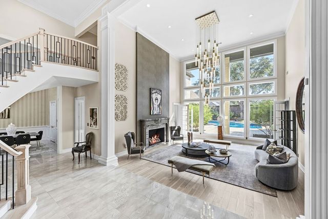 17632 Harbord Oaks Circle, Dallas, TX 75252