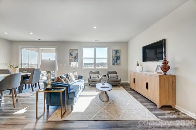 2724 Phoenix Court, Gastonia, NC 28052