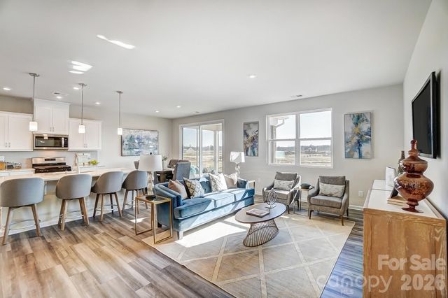 2724 Phoenix Court, Gastonia, NC 28052