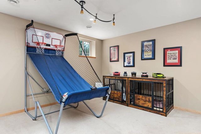19 Savannah Parkway, Deerfield, WI 53531