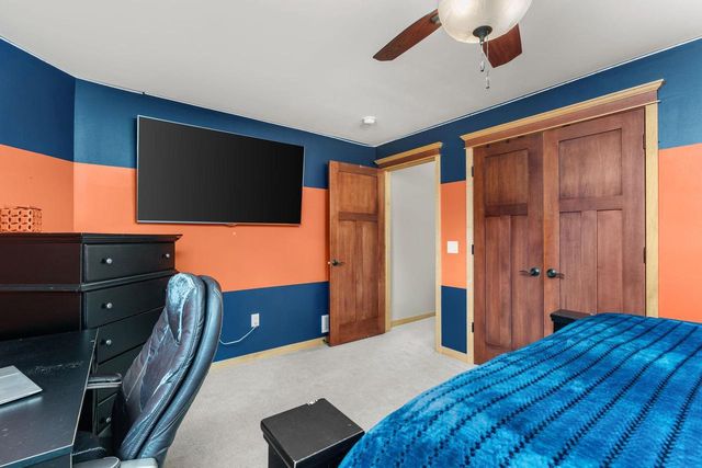 19 Savannah Parkway, Deerfield, WI 53531