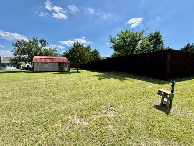 363 Willow Drive, Pottsboro, TX 75076