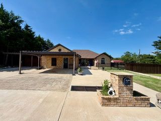 363 Willow Drive, Pottsboro, TX 75076