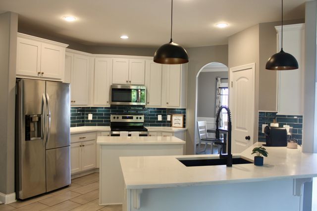878 Burley Barn Rd, Clarksville, TN 37042