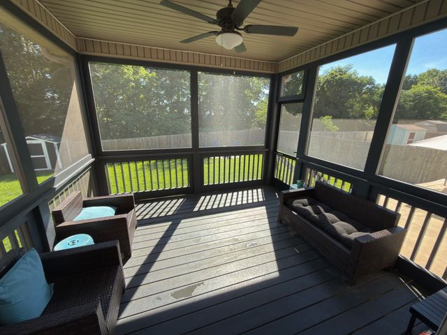 878 Burley Barn Rd, Clarksville, TN 37042