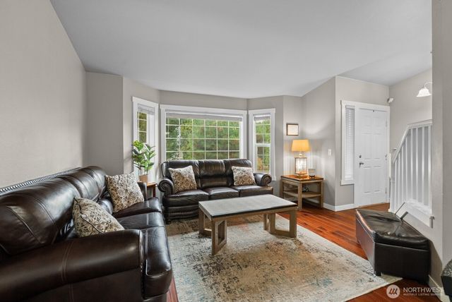 1236 29th Avenue Ct SW, Puyallup, WA 98373